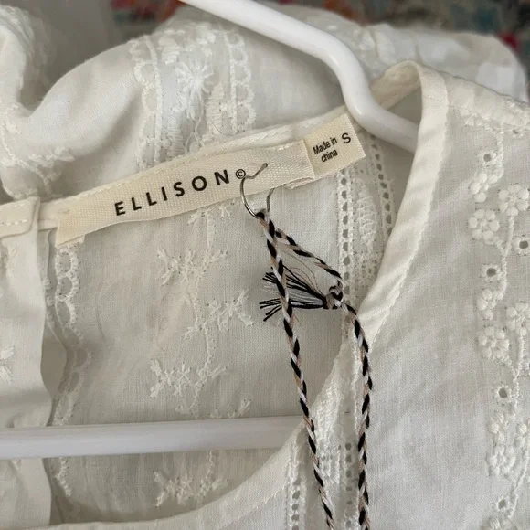 NWT ⭐️ Ellison Off White Eyelet Lace Shift Dress Size Small - Picture 15 of 16